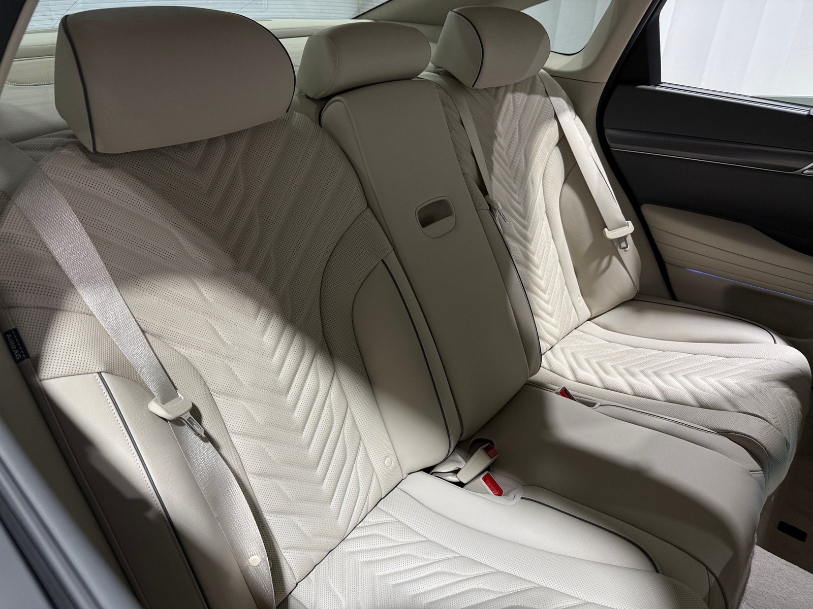 Thumbnail: 2025 Genesis G80 - 5