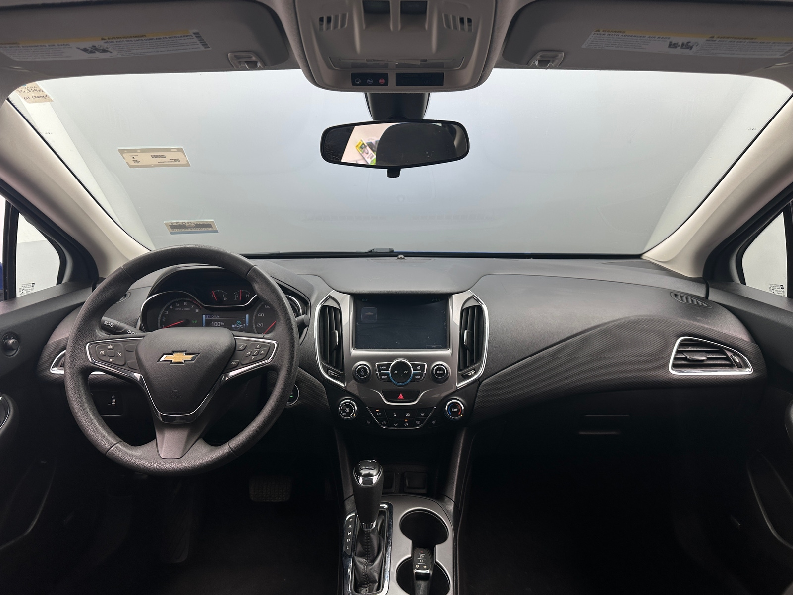 Thumbnail: 2017 Chevrolet Cruze - 3