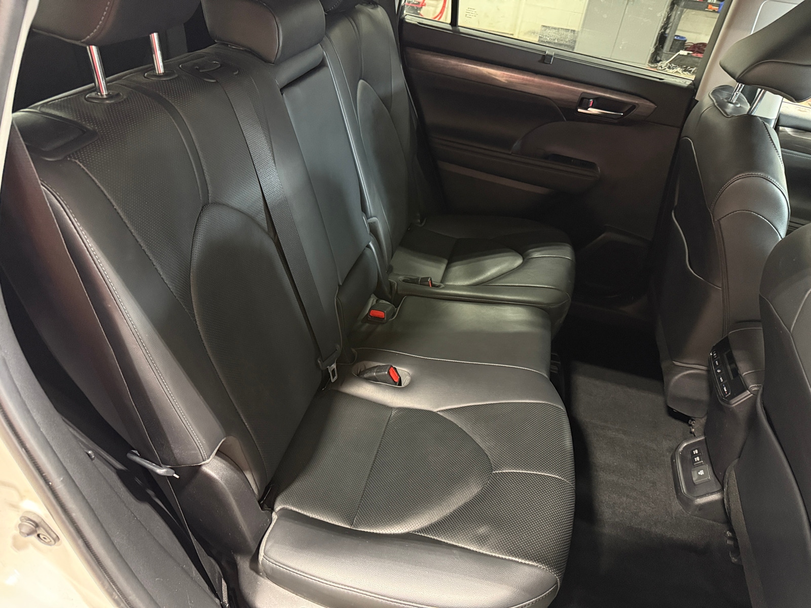 Thumbnail: 2020 Toyota Highlander - 5