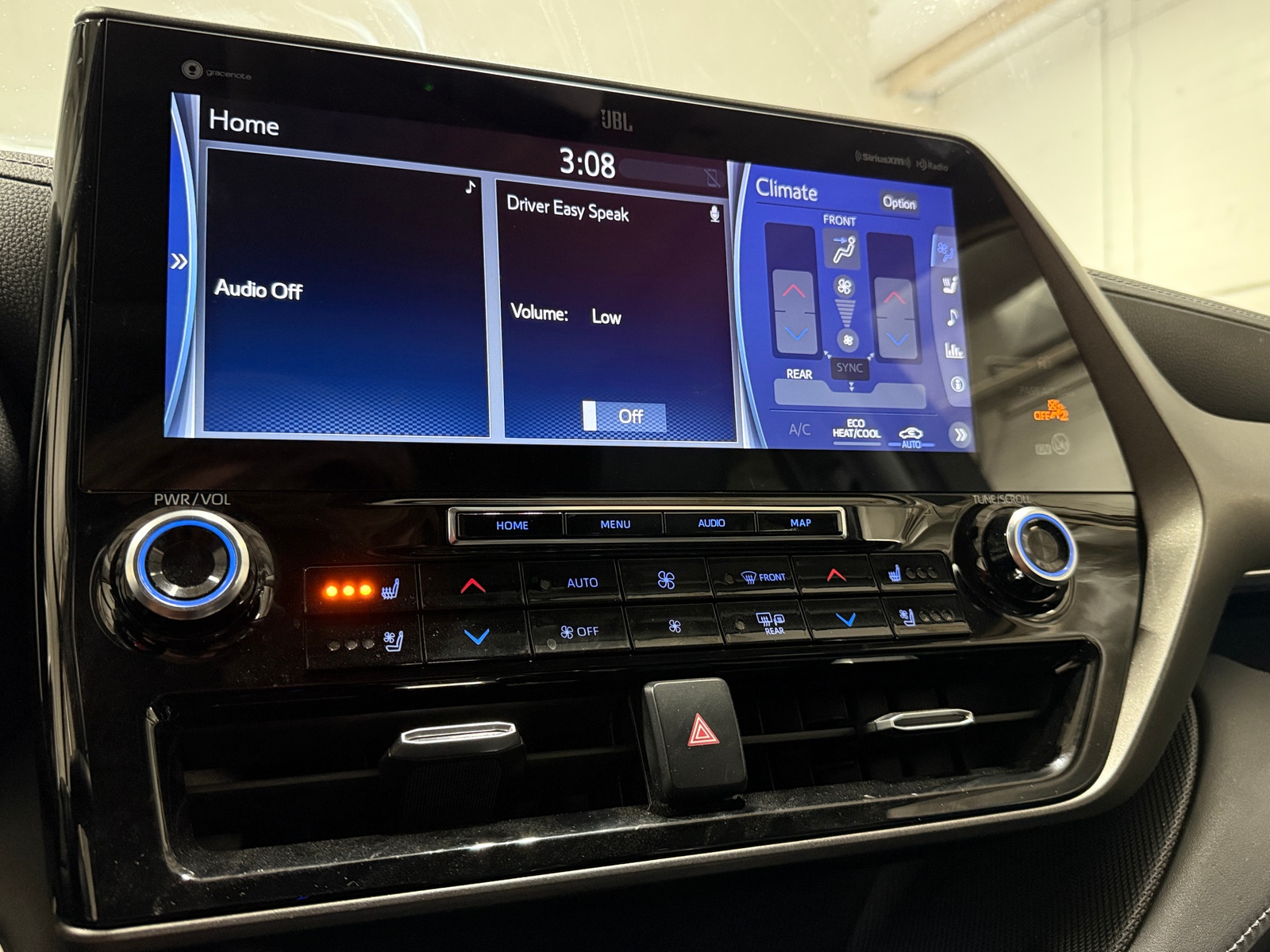 Thumbnail: 2020 Toyota Highlander - 3