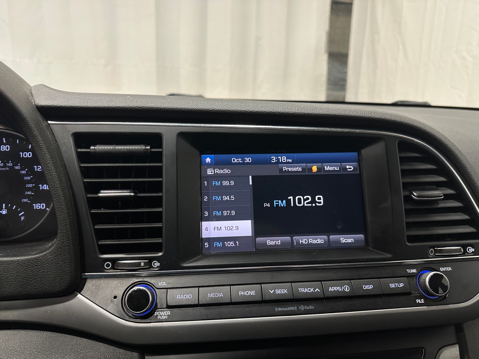 Thumbnail: 2018 Hyundai Elantra - 4