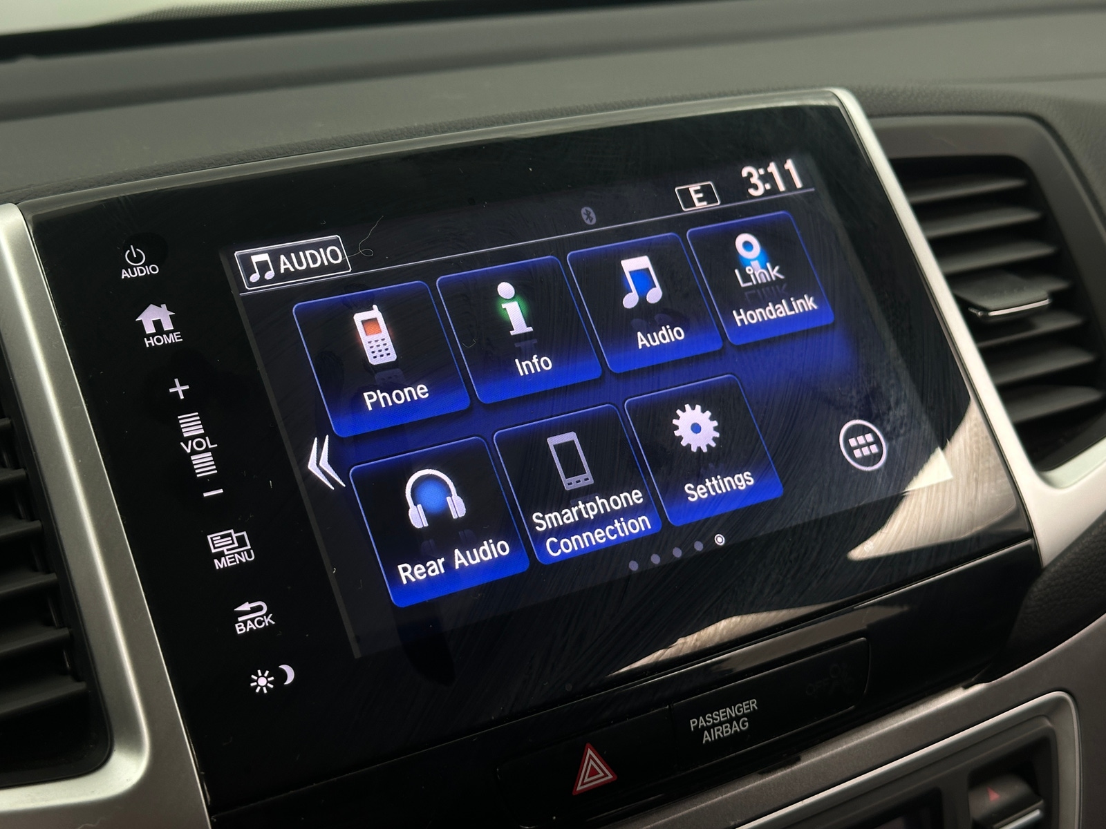 Thumbnail: 2018 Honda Pilot - 3