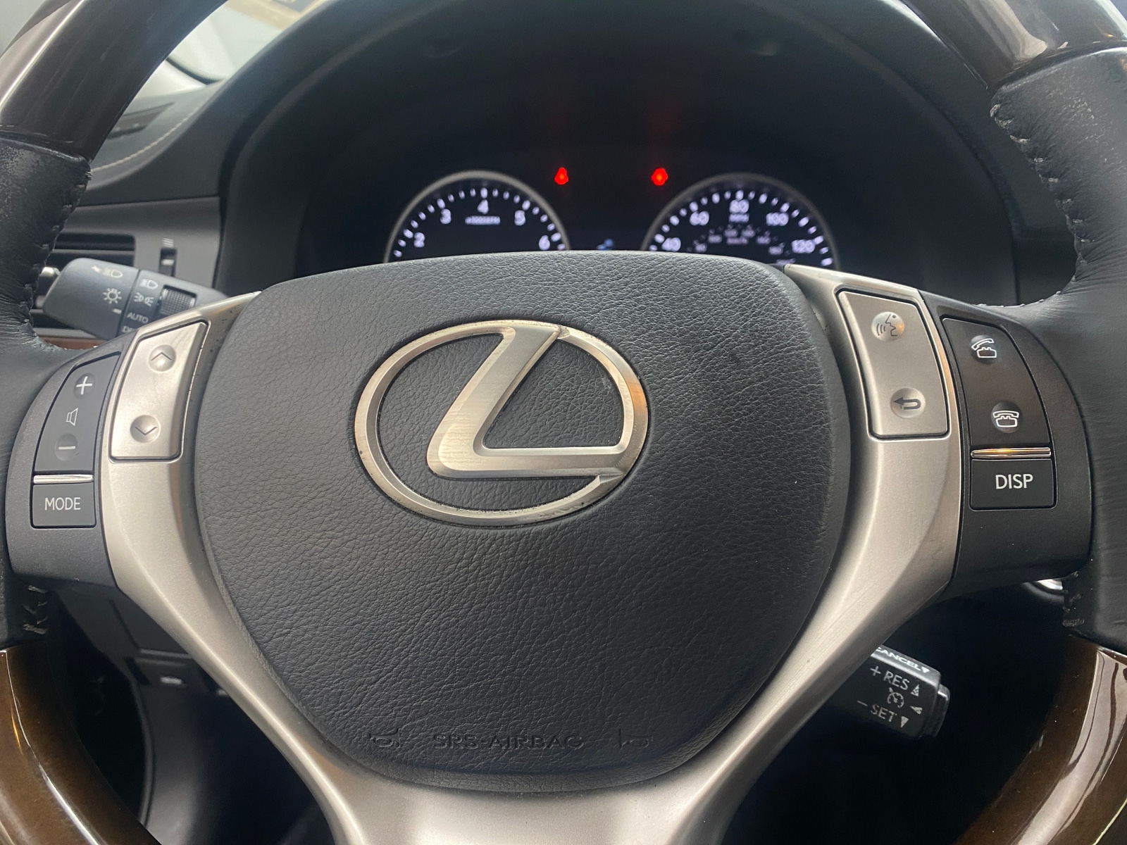 Thumbnail: 2015 Lexus ES - 5