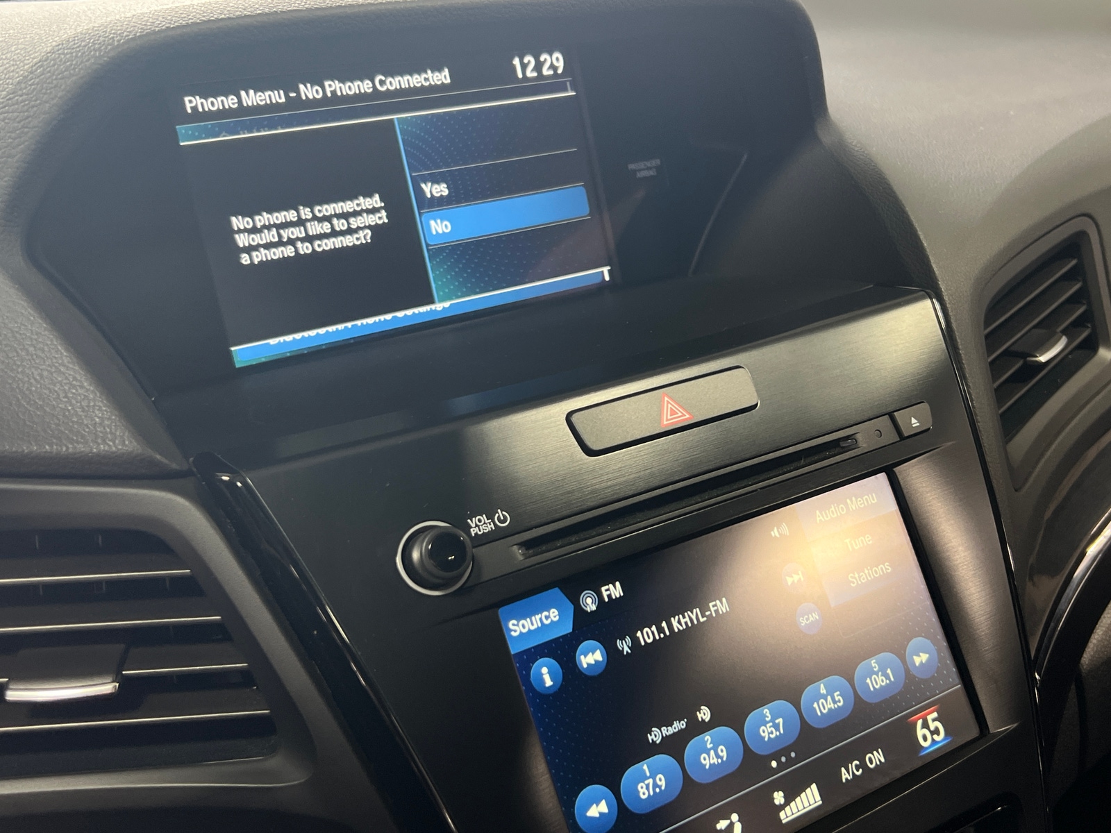 Thumbnail: 2019 Acura ILX - 3