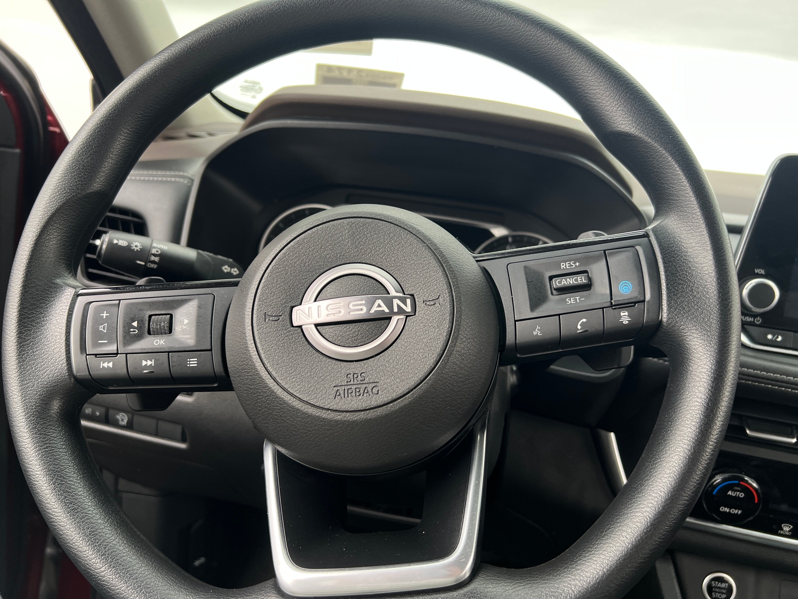 Thumbnail: 2023 Nissan Rogue - 5