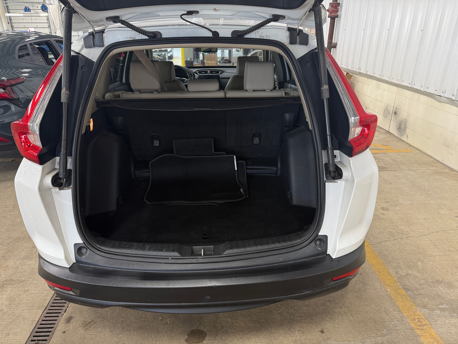 Thumbnail: 2019 Honda CR-V - 6