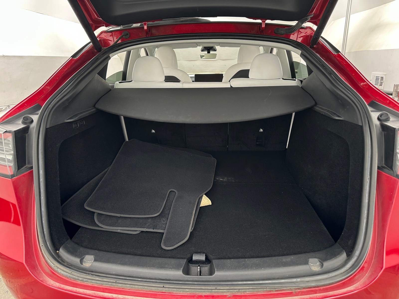 Thumbnail: 2023 Tesla Model Y - 6