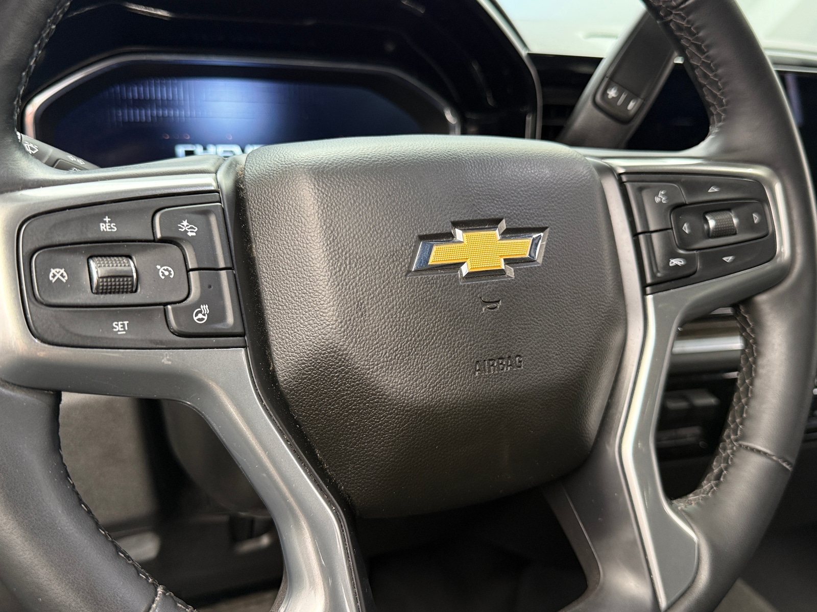 Thumbnail: 2025 Chevrolet Silverado 1500 - 5