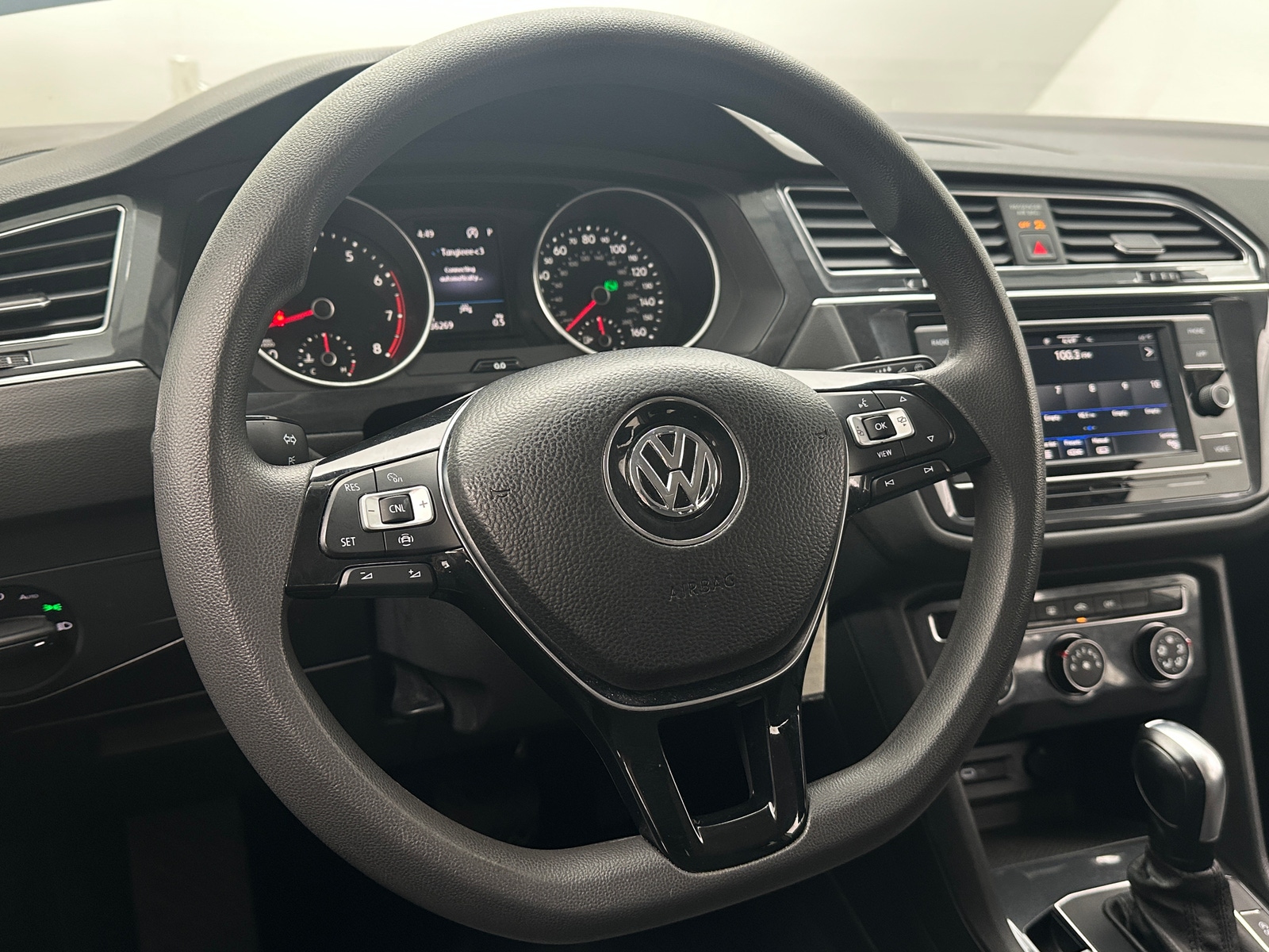 Thumbnail: 2021 Volkswagen Tiguan - 5