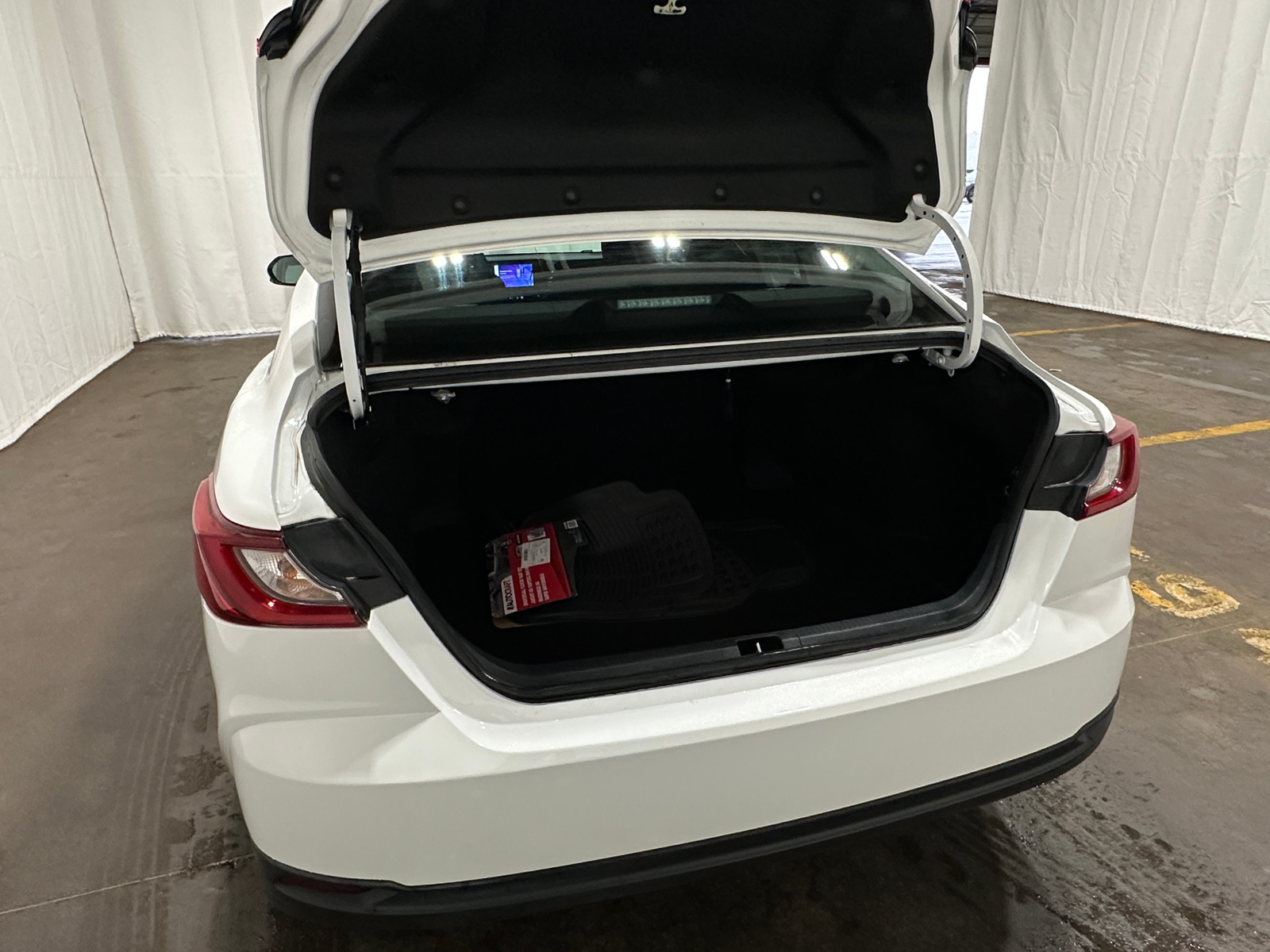 Thumbnail: 2025 Toyota Camry - 7