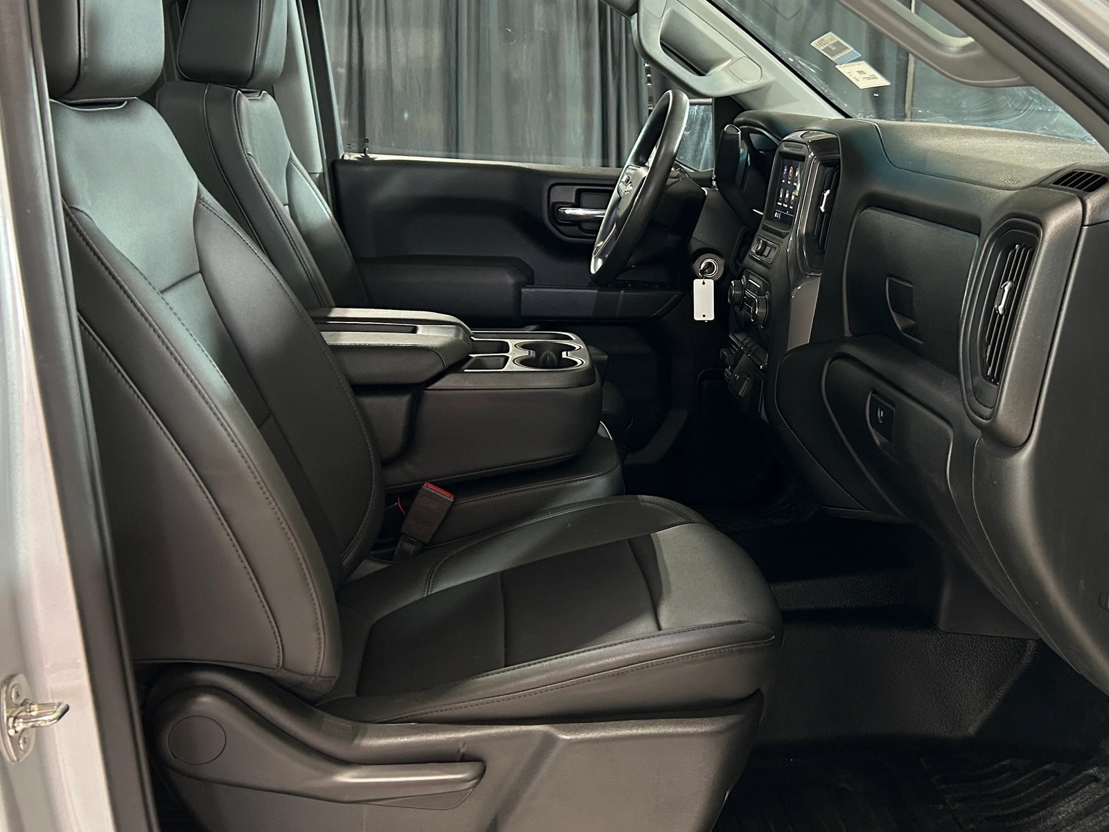 Thumbnail: 2021 Chevrolet Silverado 1500 - 2