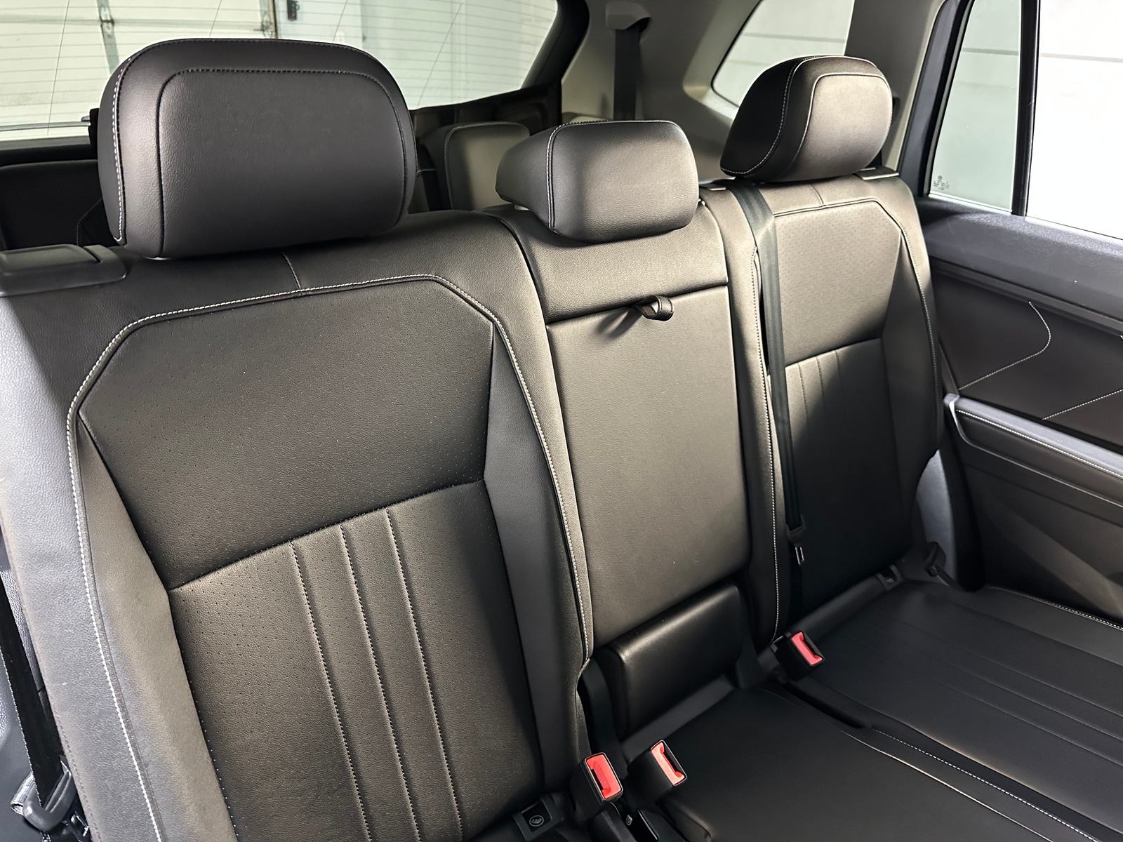 Thumbnail: 2022 Volkswagen Tiguan - 6