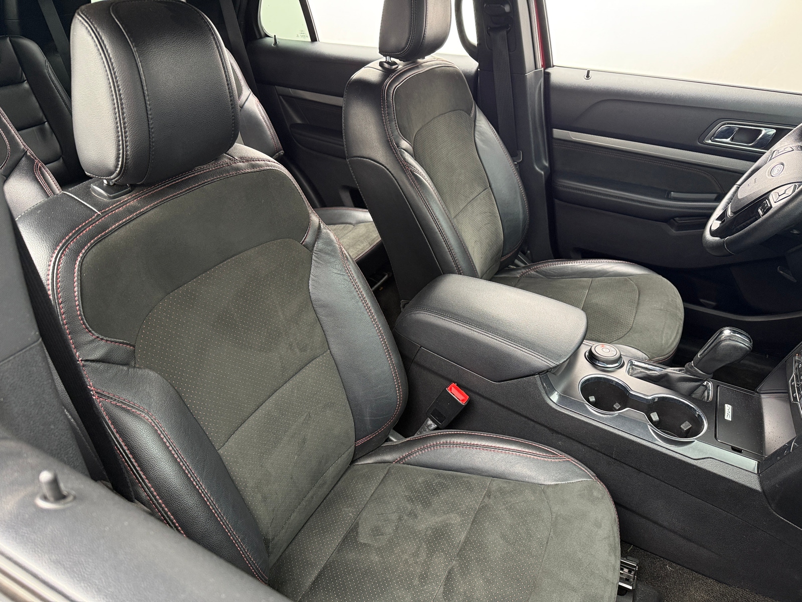 Thumbnail: 2018 Ford Explorer - 2