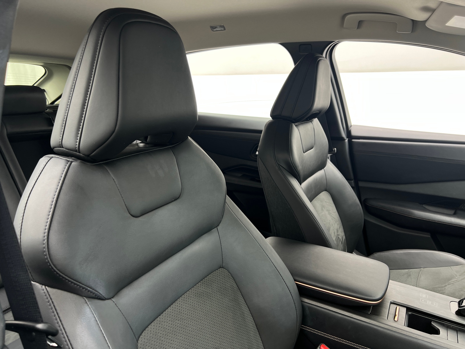 Thumbnail: 2024 Nissan Ariya - 2