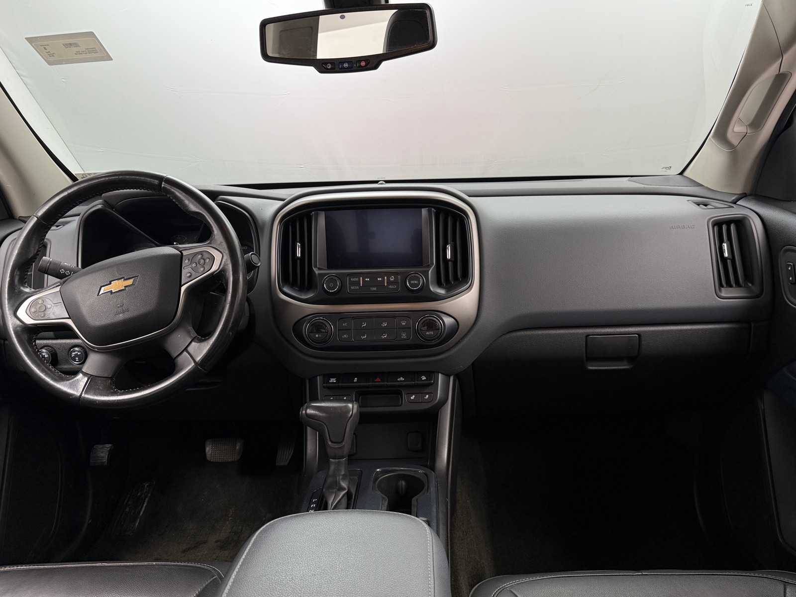 Thumbnail: 2018 Chevrolet Colorado - 3