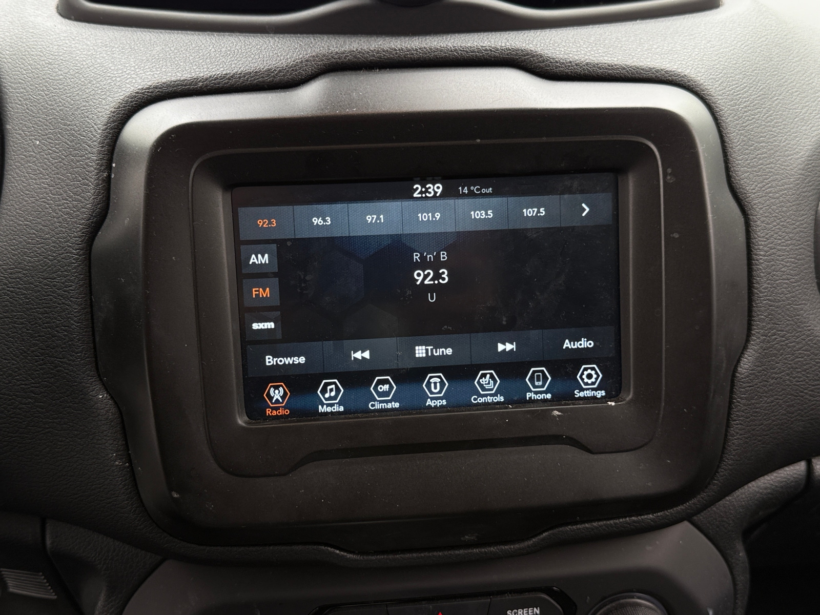 Thumbnail: 2019 Jeep Renegade - 4