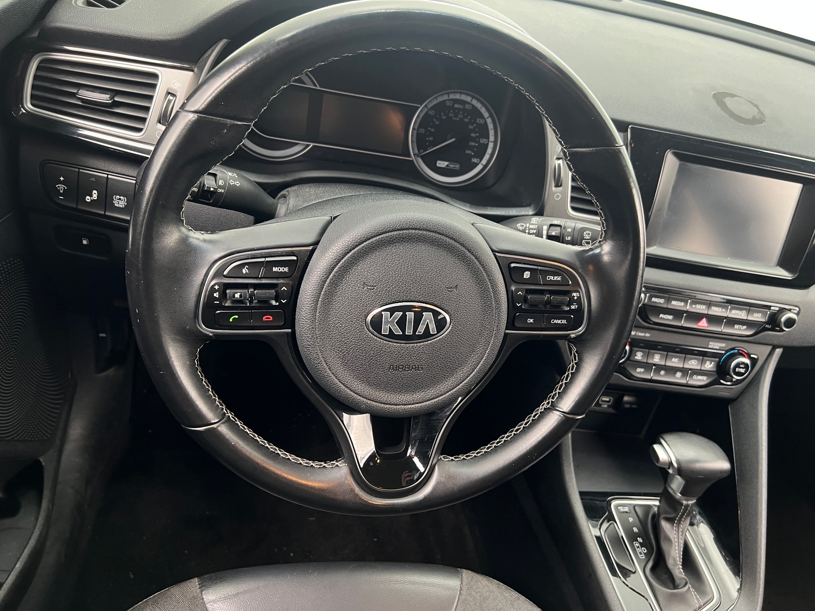 Thumbnail: 2018 Kia Niro - 5