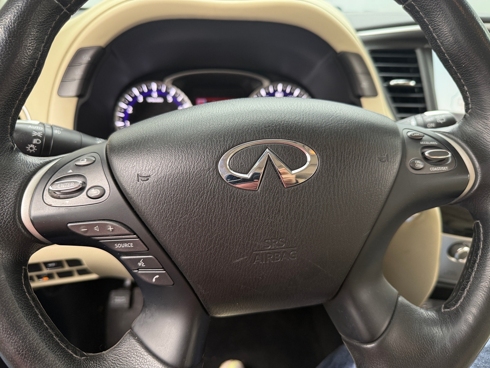 Thumbnail: 2019 INFINITI QX60 - 4