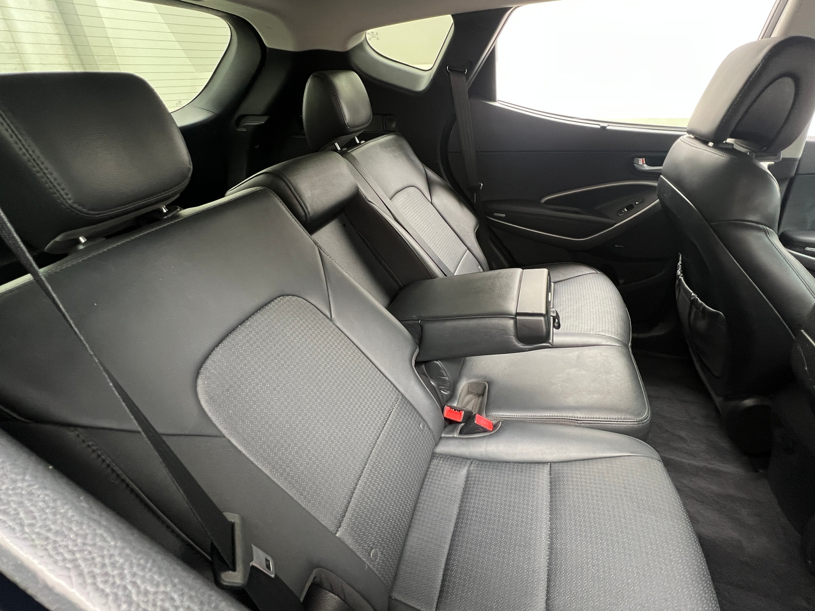 Thumbnail: 2016 Hyundai Santa Fe - 6