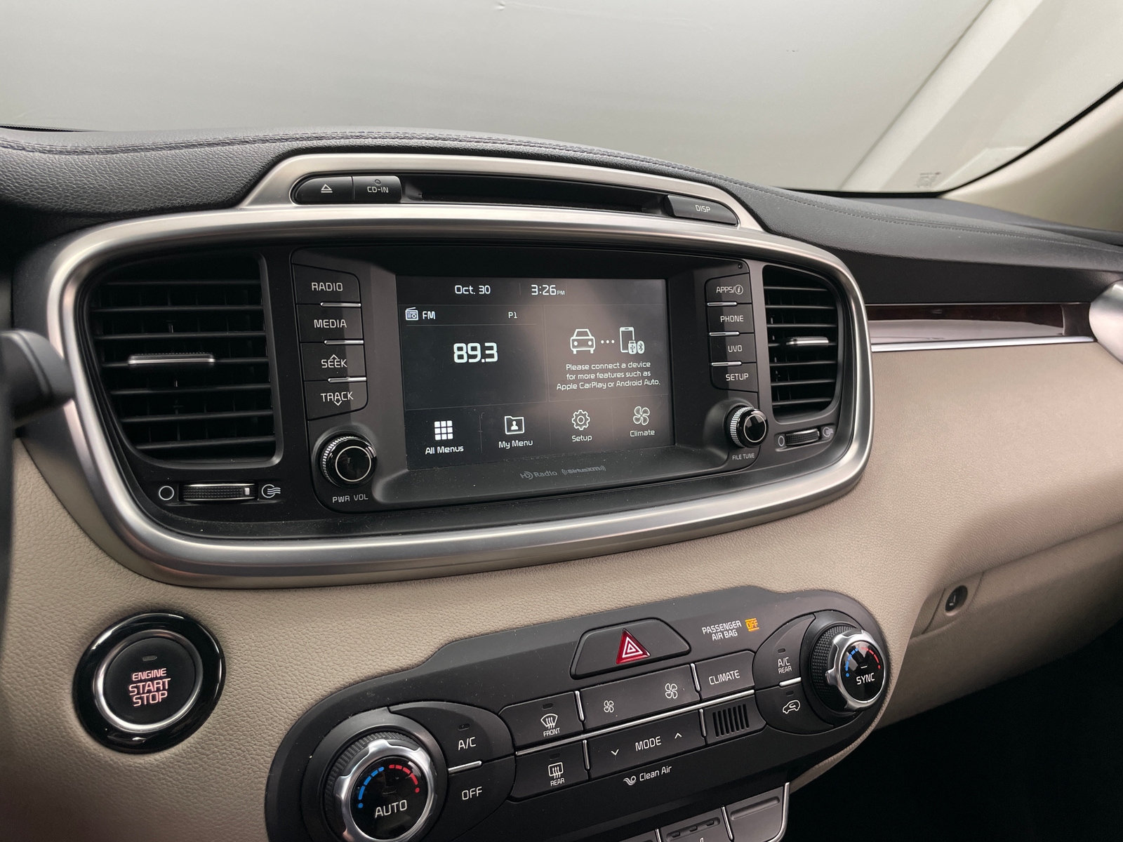 Thumbnail: 2017 Kia Sorento - 3