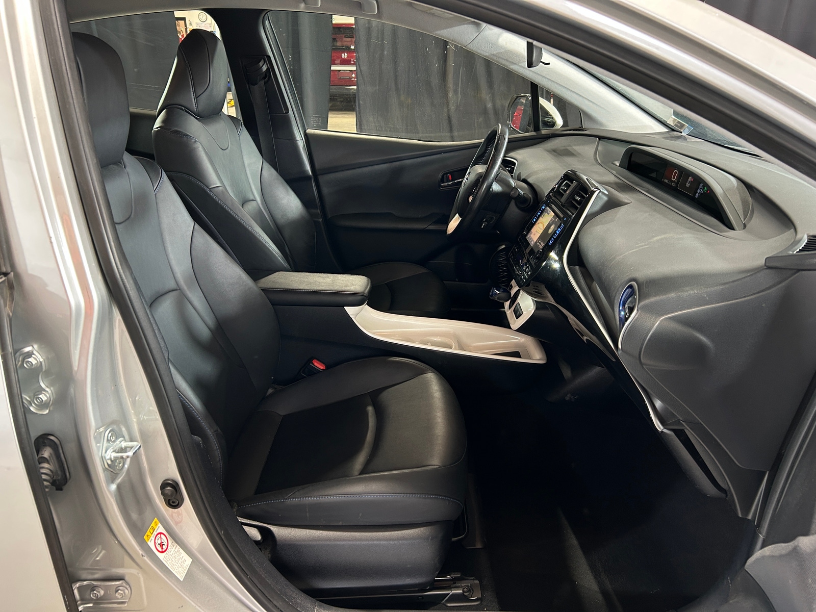 Thumbnail: 2016 Toyota Prius - 2