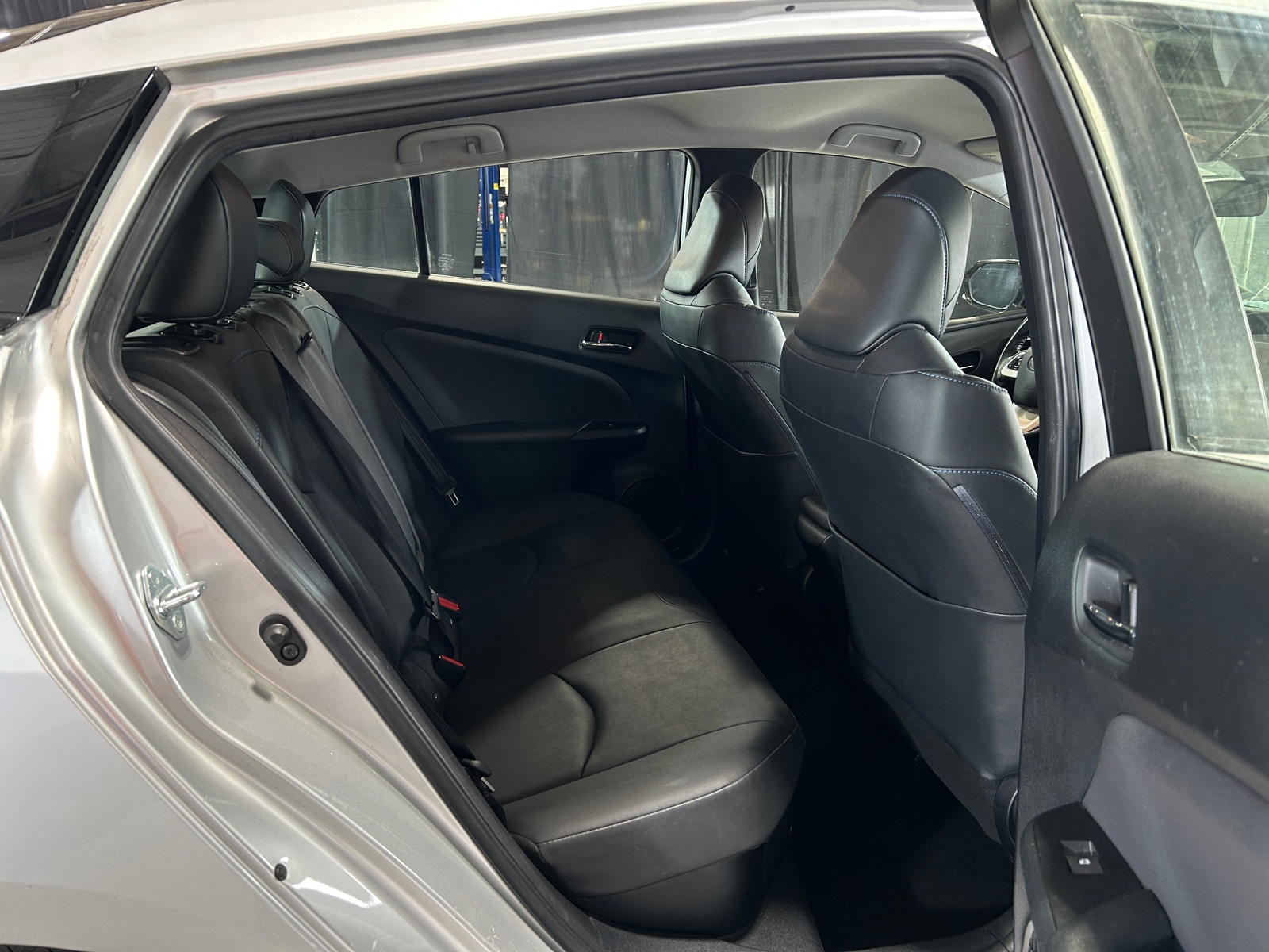 Thumbnail: 2016 Toyota Prius - 6