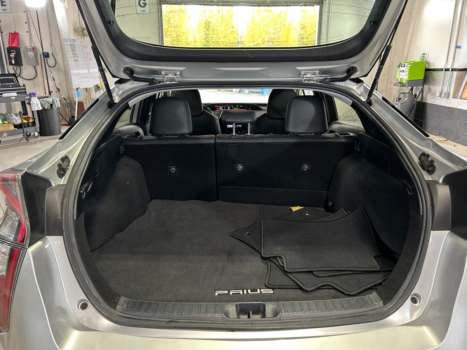 Thumbnail: 2016 Toyota Prius - 7