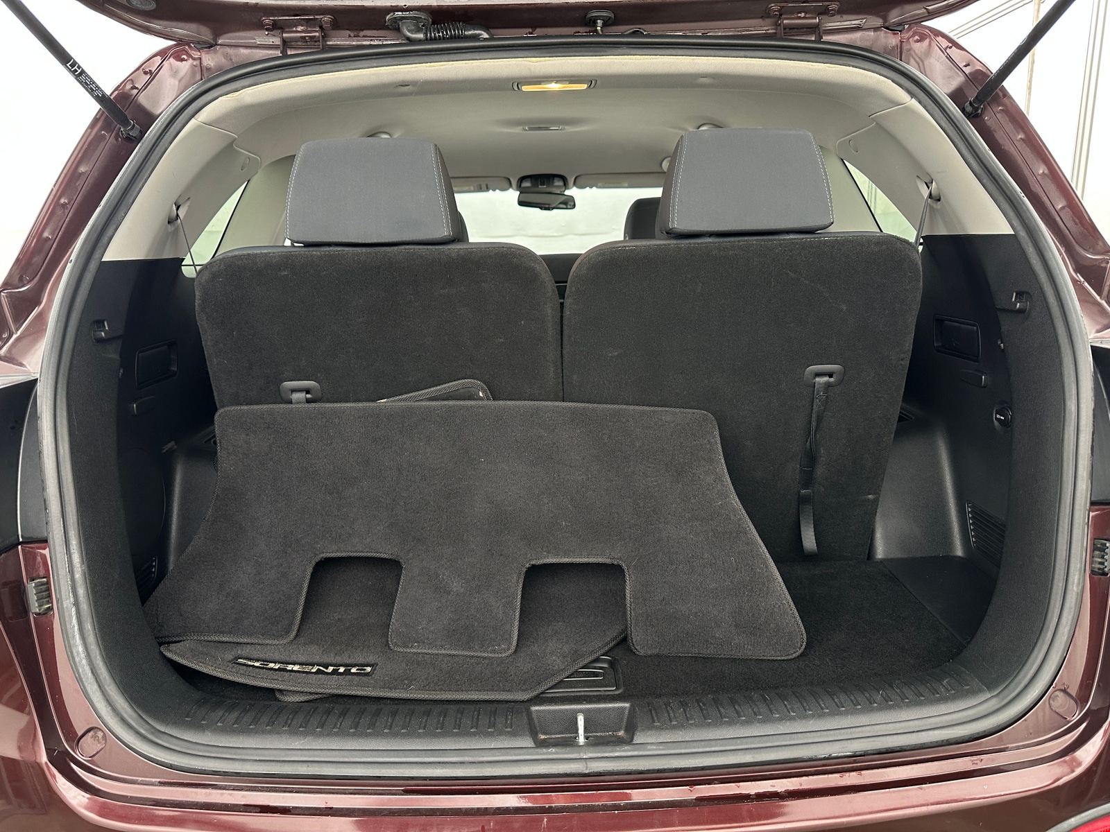 Thumbnail: 2017 Kia Sorento - 7