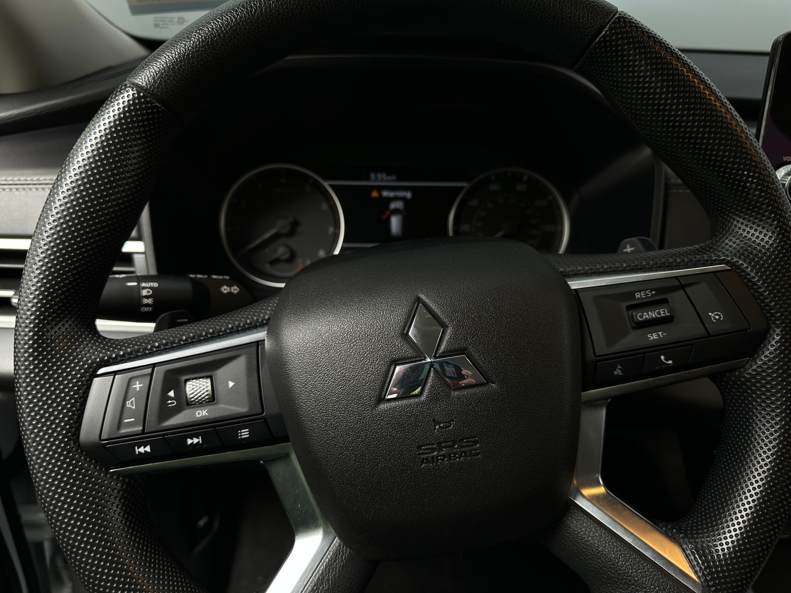 Thumbnail: 2024 Mitsubishi Outlander - 5