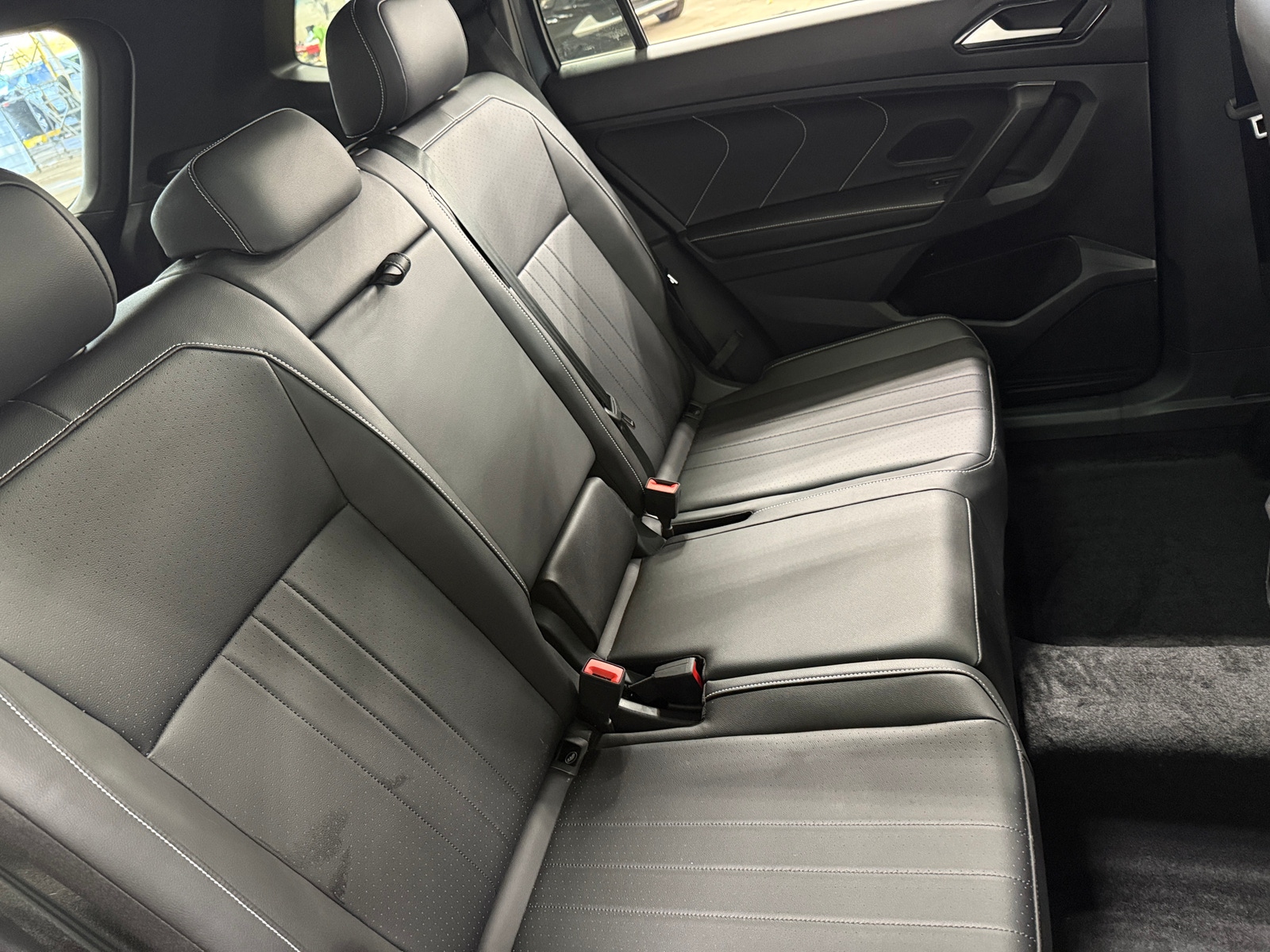 Thumbnail: 2024 Volkswagen Tiguan - 6