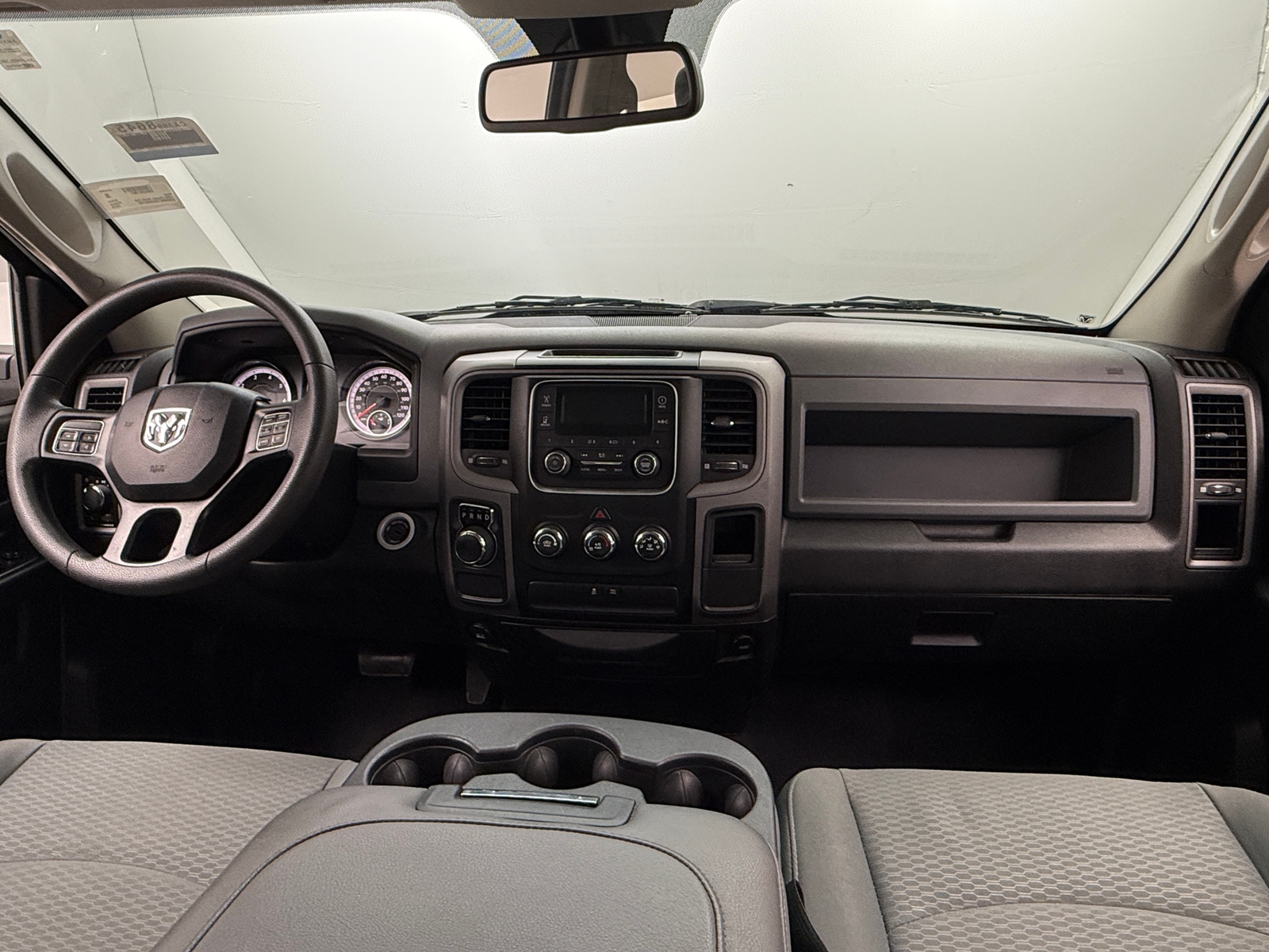 Thumbnail: 2019 RAM 1500 Classic - 3