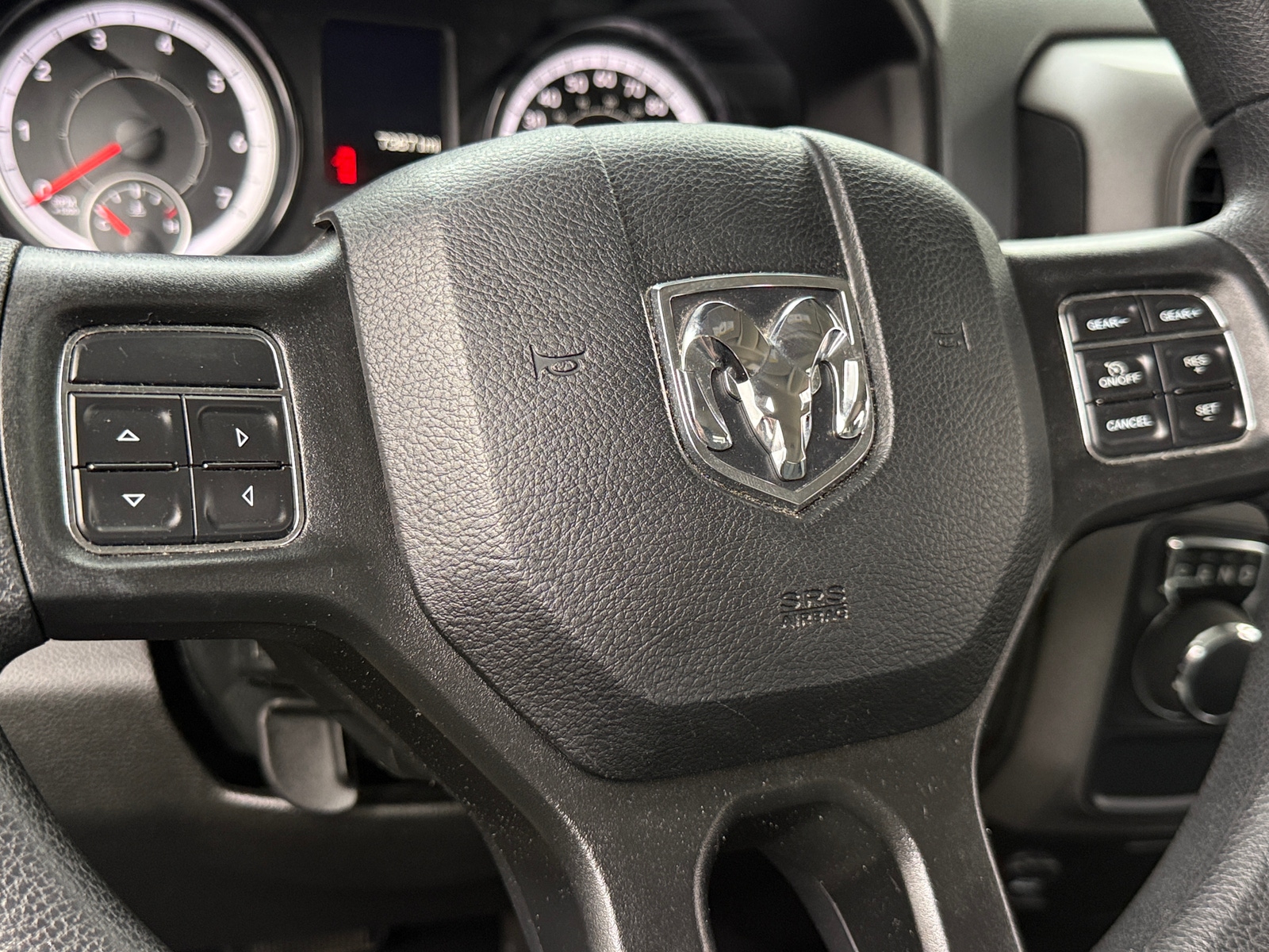 Thumbnail: 2019 RAM 1500 Classic - 5