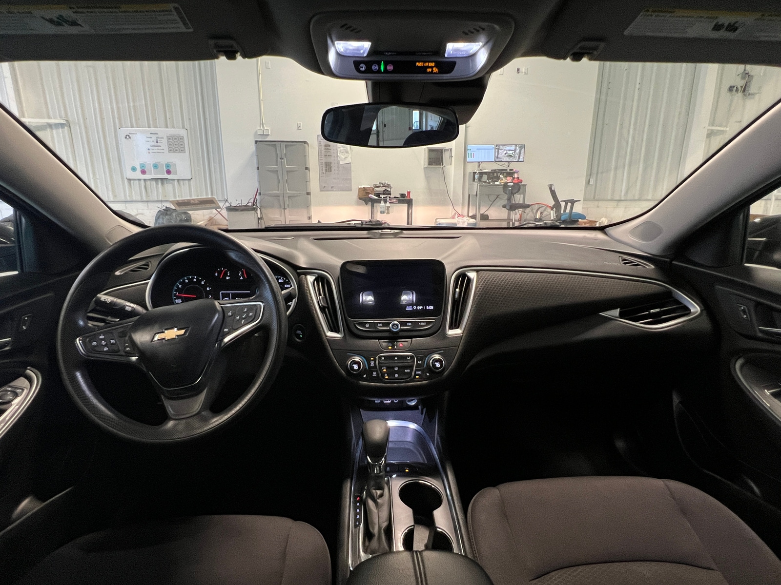 Thumbnail: 2023 Chevrolet Malibu - 3