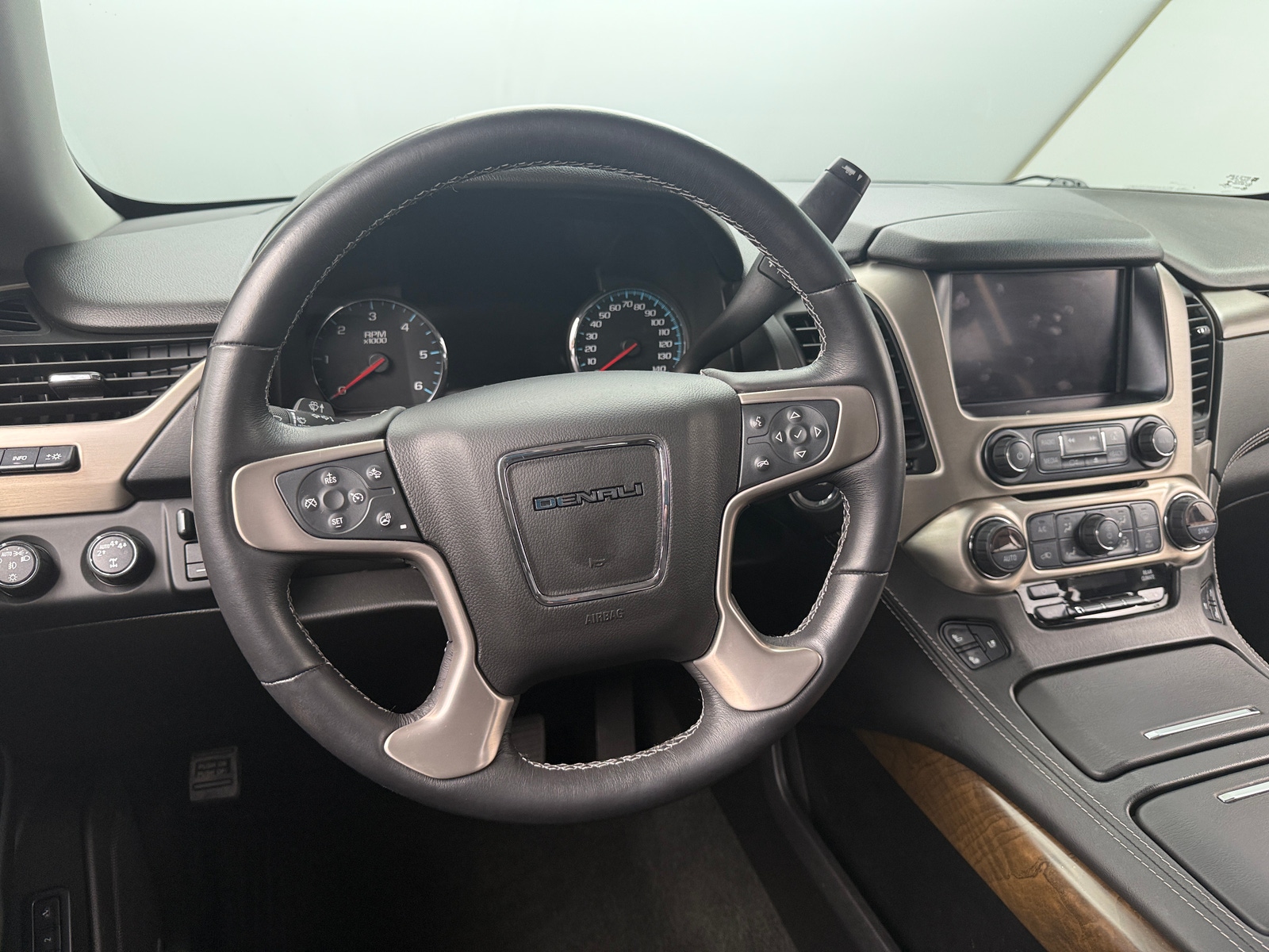 Thumbnail: 2018 GMC Yukon - 4