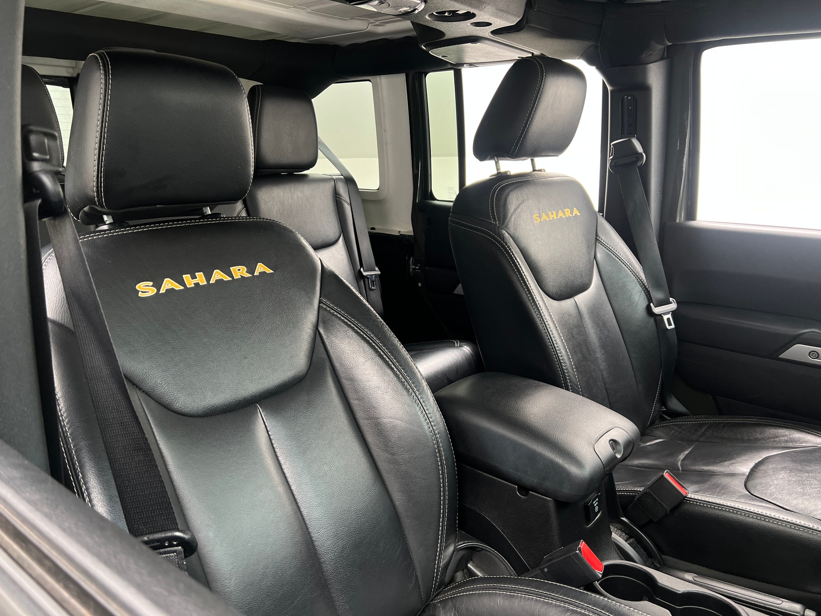 Thumbnail: 2015 Jeep Wrangler - 2