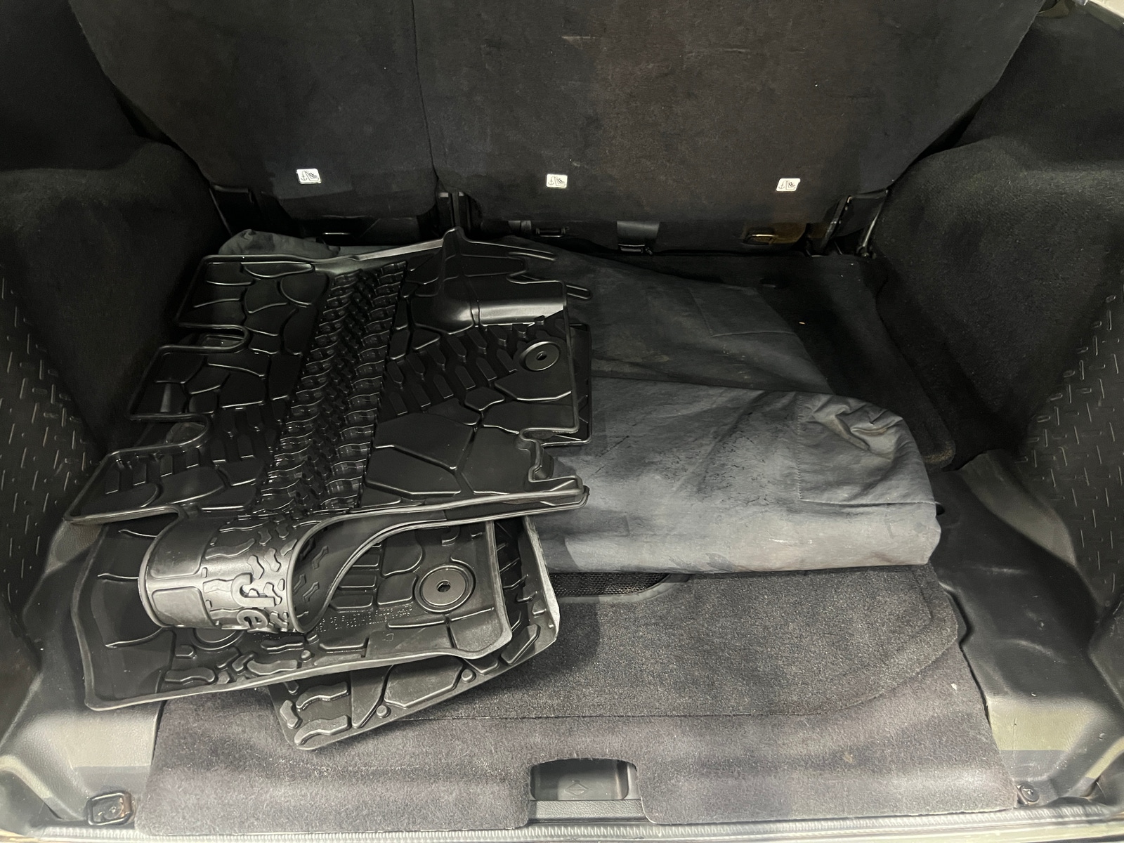 Thumbnail: 2015 Jeep Wrangler - 7