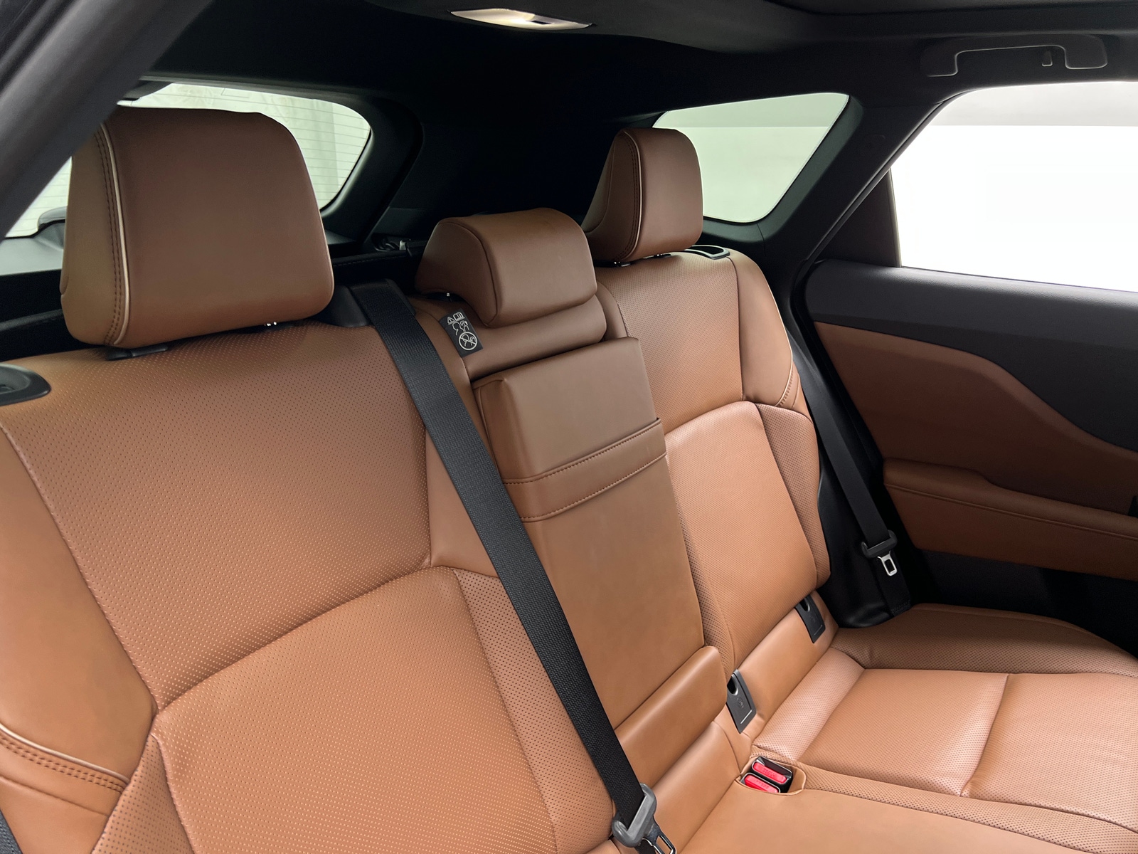 Thumbnail: 2025 Toyota Crown Signia - 5