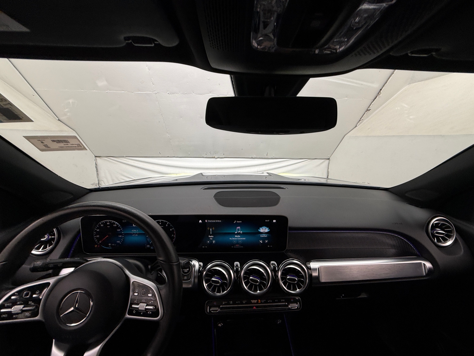 Thumbnail: 2021 Mercedes-Benz GLB - 2