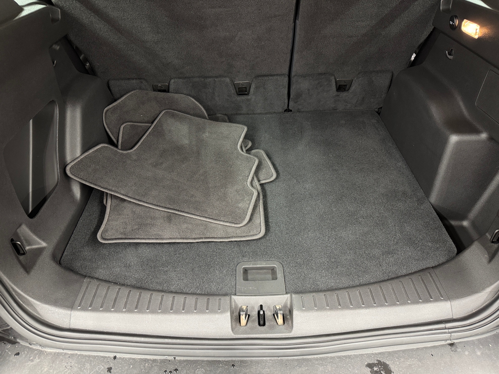 Thumbnail: 2017 Ford Escape - 7