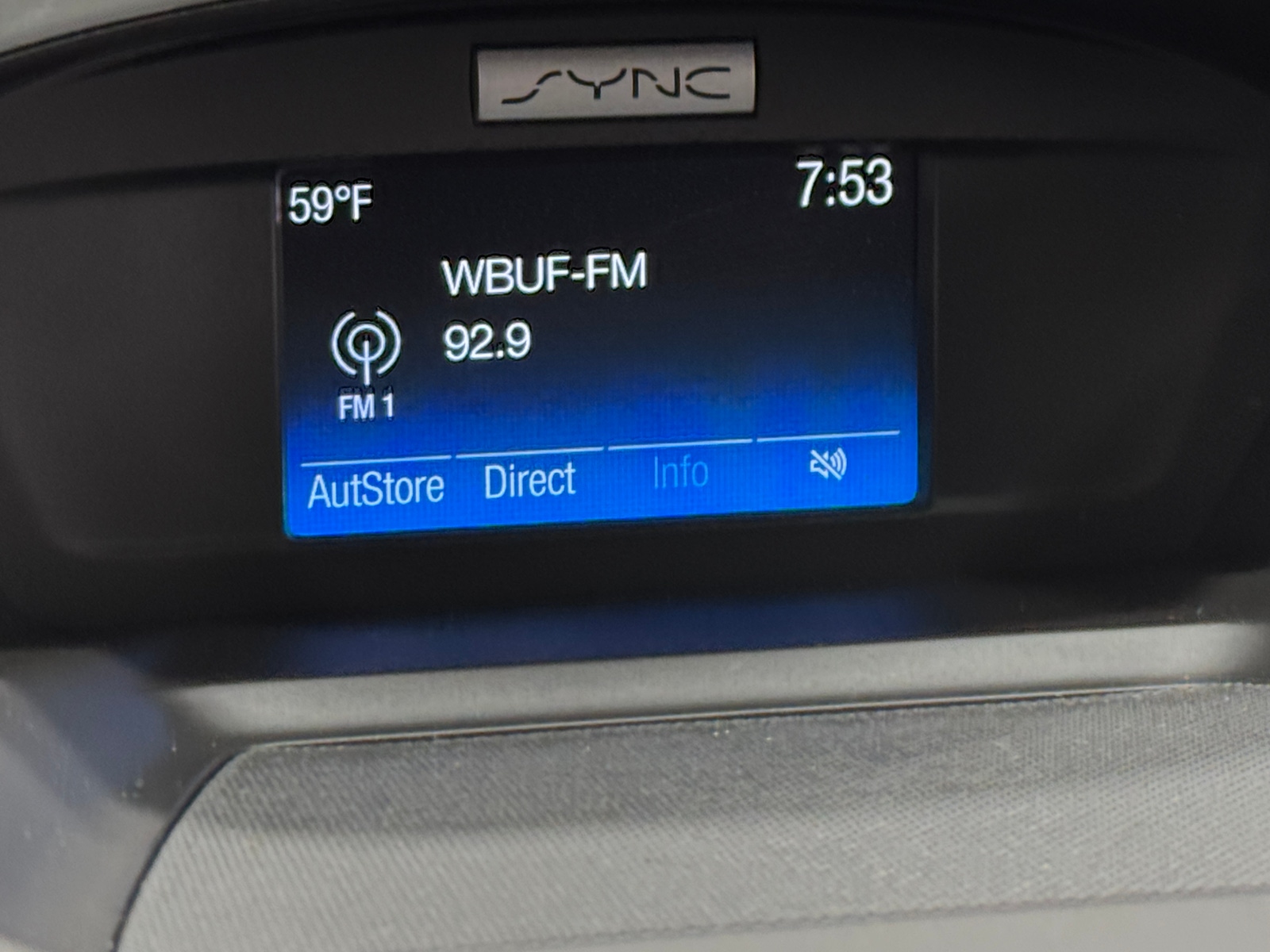 Thumbnail: 2017 Ford Escape - 4