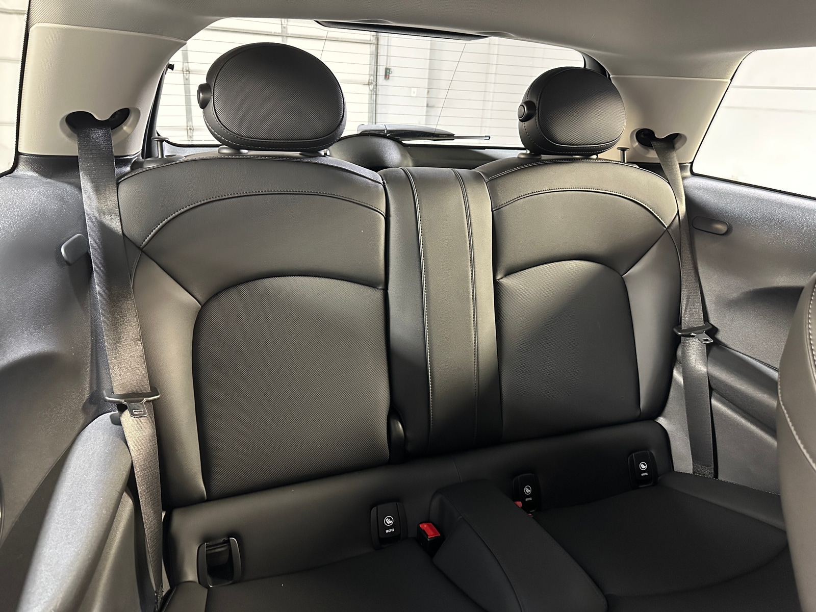 Thumbnail: 2022 MINI Cooper Hardtop - 5