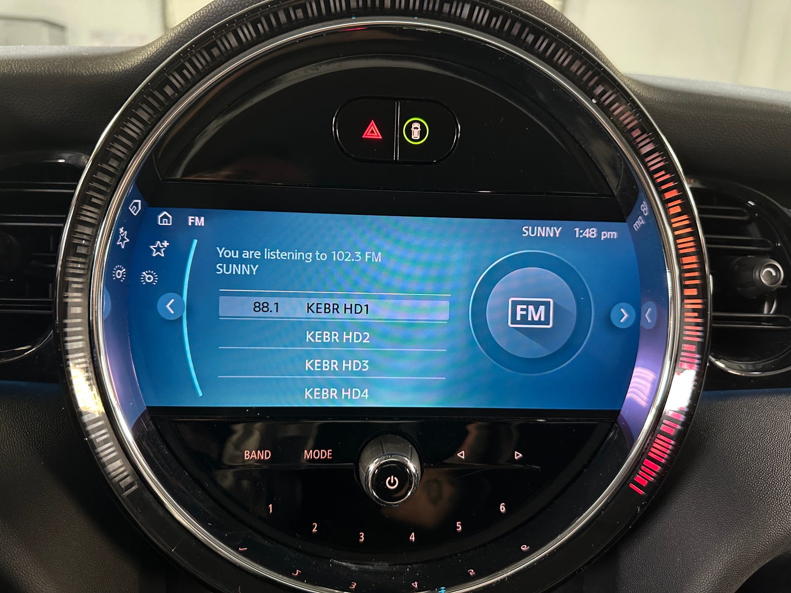 Thumbnail: 2022 MINI Cooper Hardtop - 3