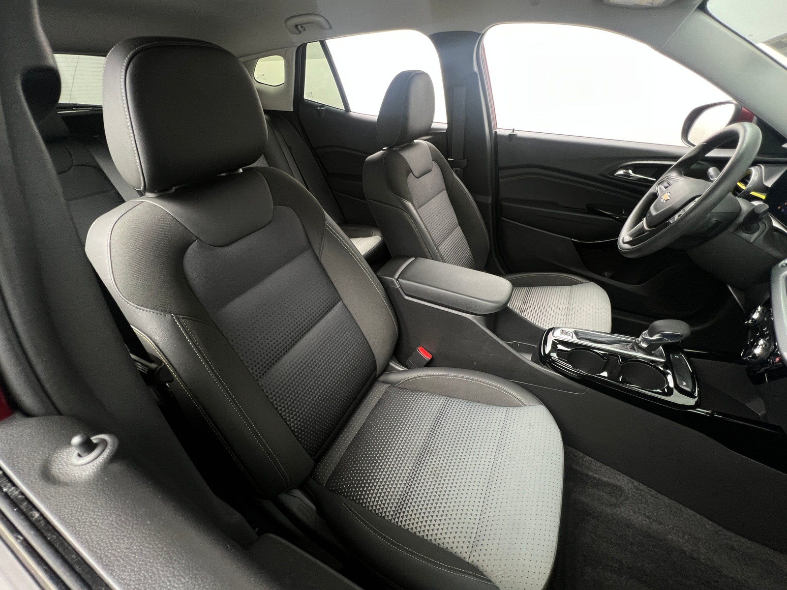 Thumbnail: 2024 Chevrolet Trax - 2