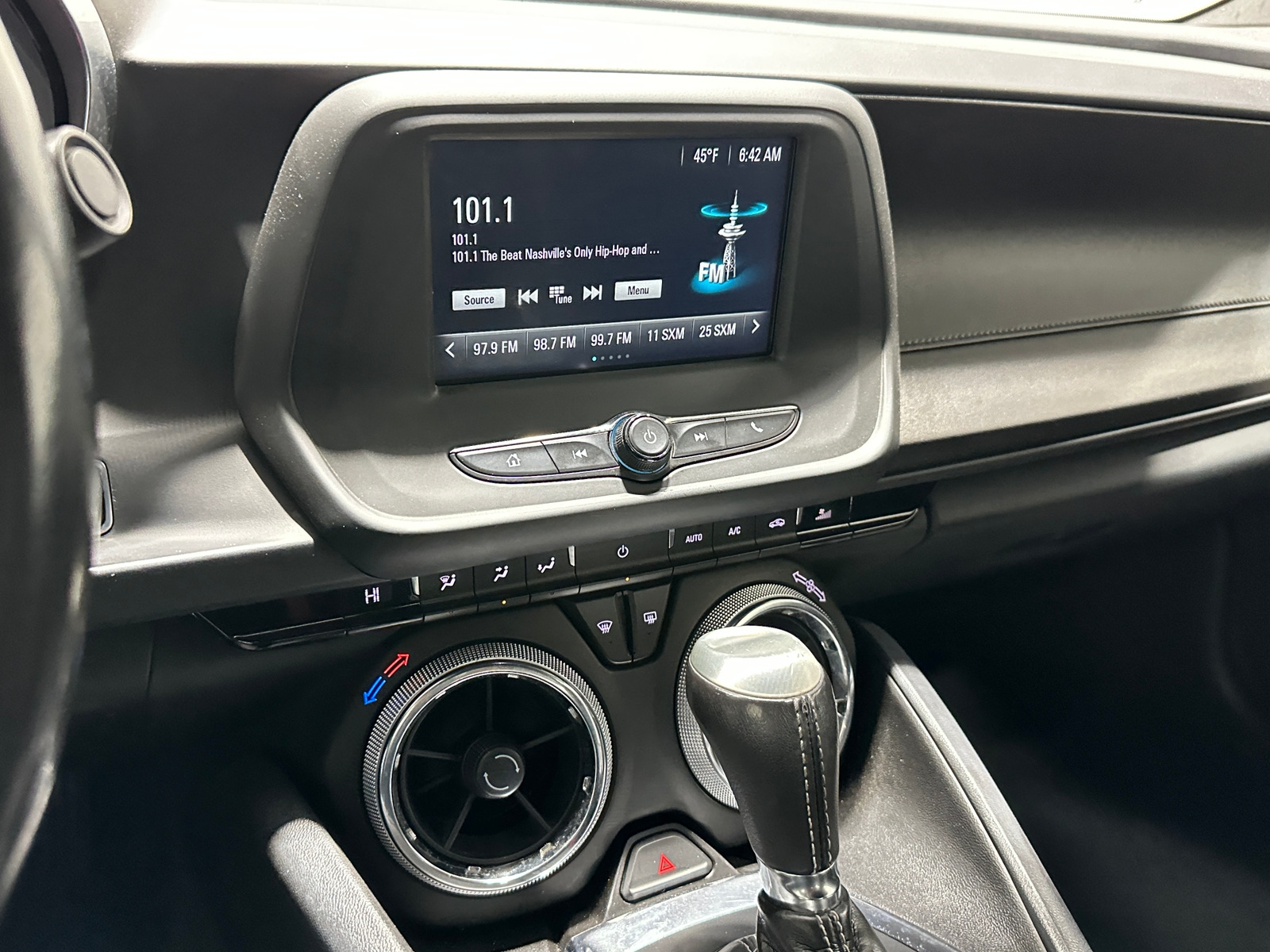 Thumbnail: 2018 Chevrolet Camaro - 4