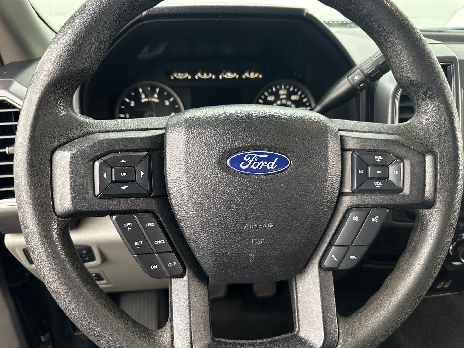 Thumbnail: 2020 Ford Econoline - 5