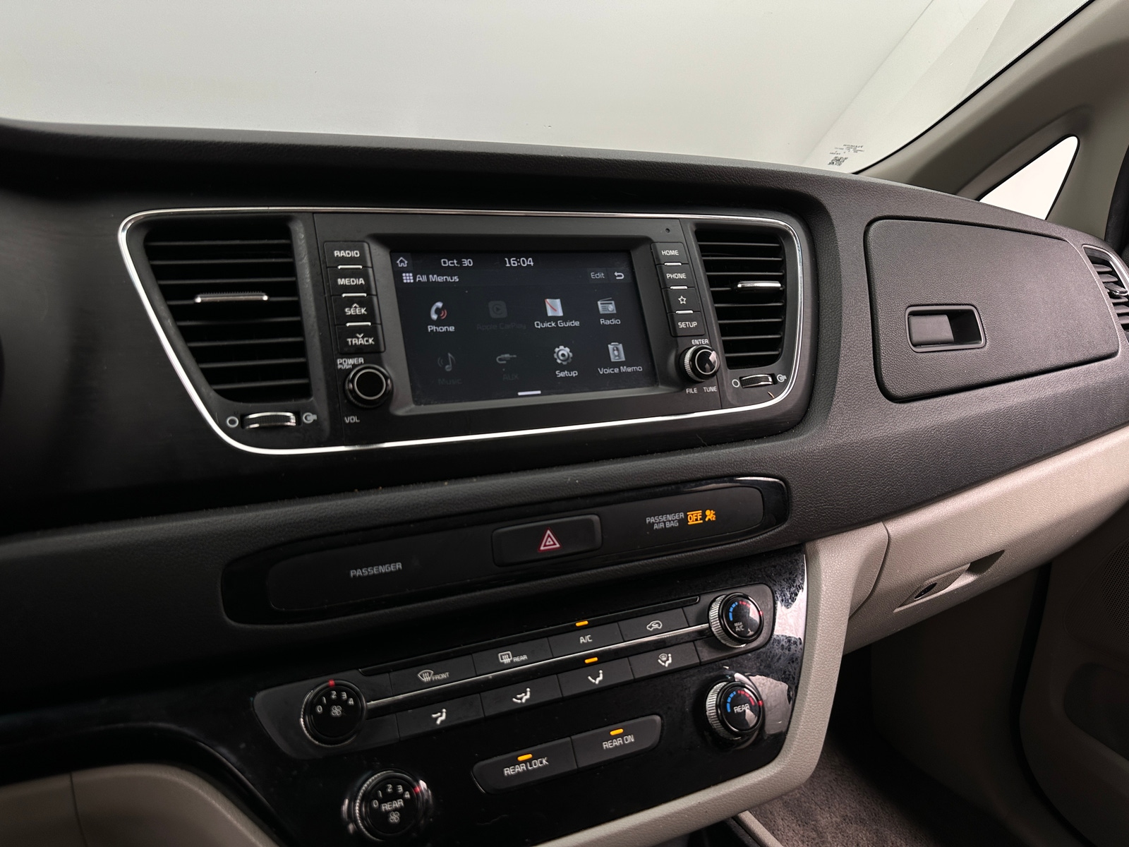 Thumbnail: 2020 Kia Sedona - 4