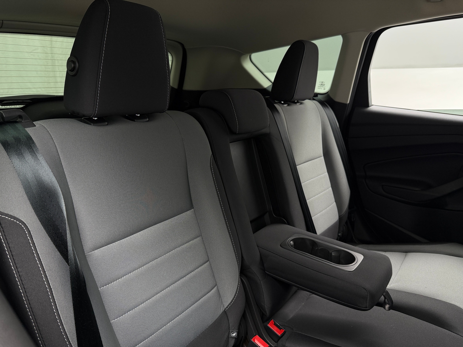 Thumbnail: 2016 Ford Escape - 6