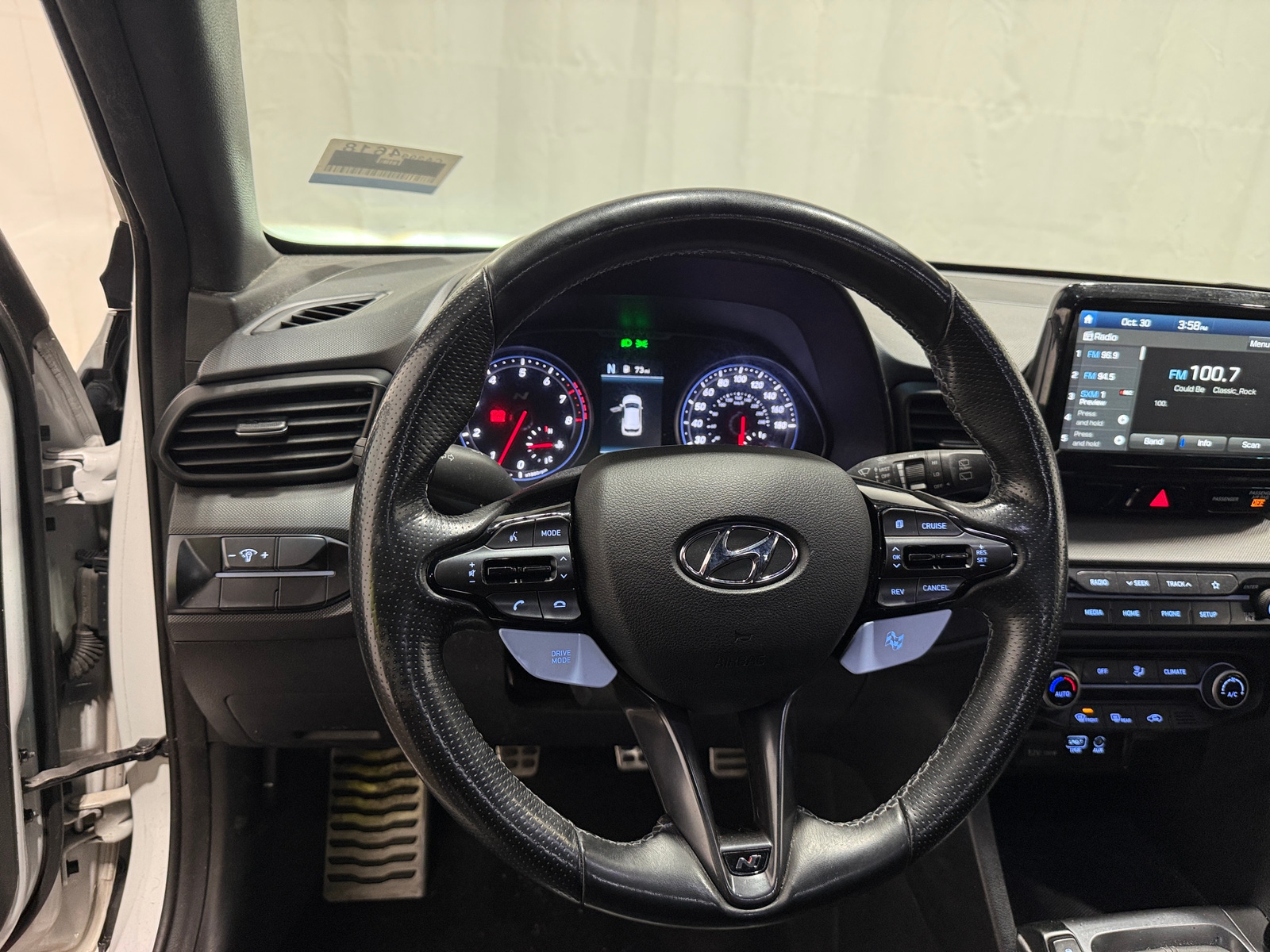 Thumbnail: 2020 Hyundai Veloster - 4