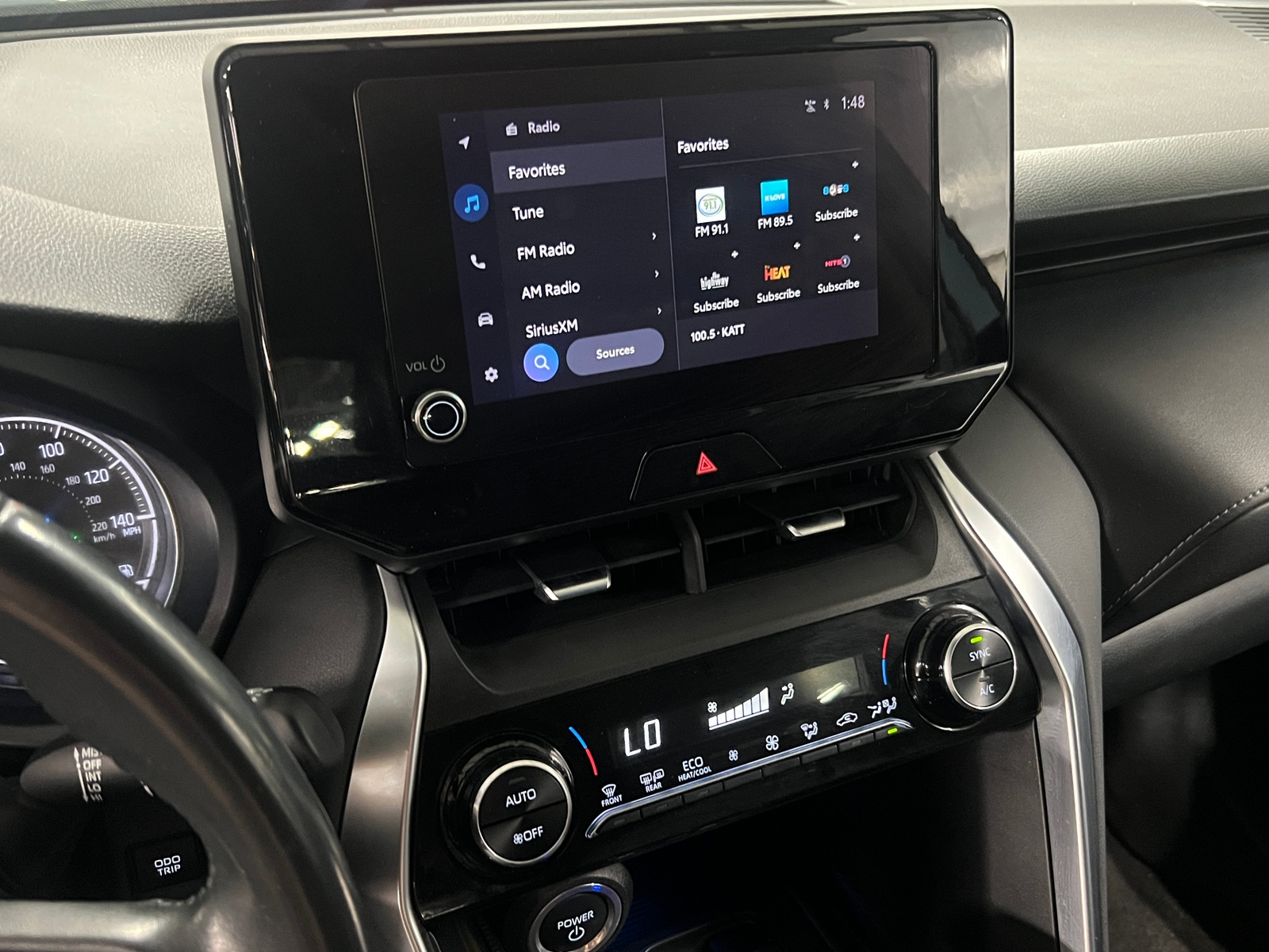 Thumbnail: 2024 Toyota Venza - 4