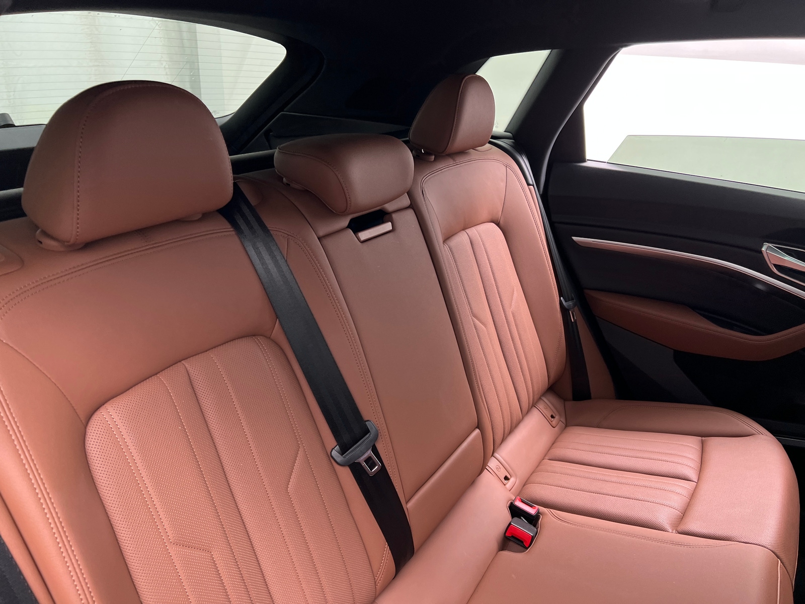 Thumbnail: 2023 Audi e-tron - 5